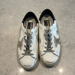 Golden Goose Size 40 Super-Star